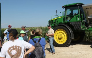 Know a teacher hungry for more information about agriculture? Encourage them to sign up for TFB’s Summer Ag Institute. Applications are due April 18.