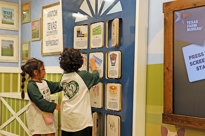 Doorways to Agriculture teaches students about food, farming Students and teachers learned all about food and farmers through Texas Farm Bureau’s Doorways to Agriculture exhibit at the Heart O’ Texas Fair & Rodeo.