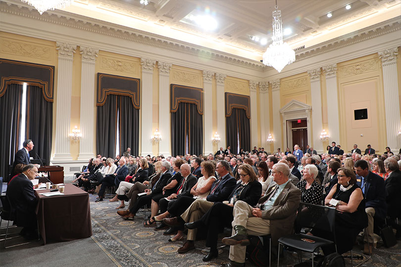 Farmers, ranchers talk farm bill, water, trade on Capitol Hill Nearly 350 farmers and ranchers traveled to Washington, D.C., to speak with lawmakers on the farm bill and other challenges in agriculture during TFB’s National Affairs Awards Trip.