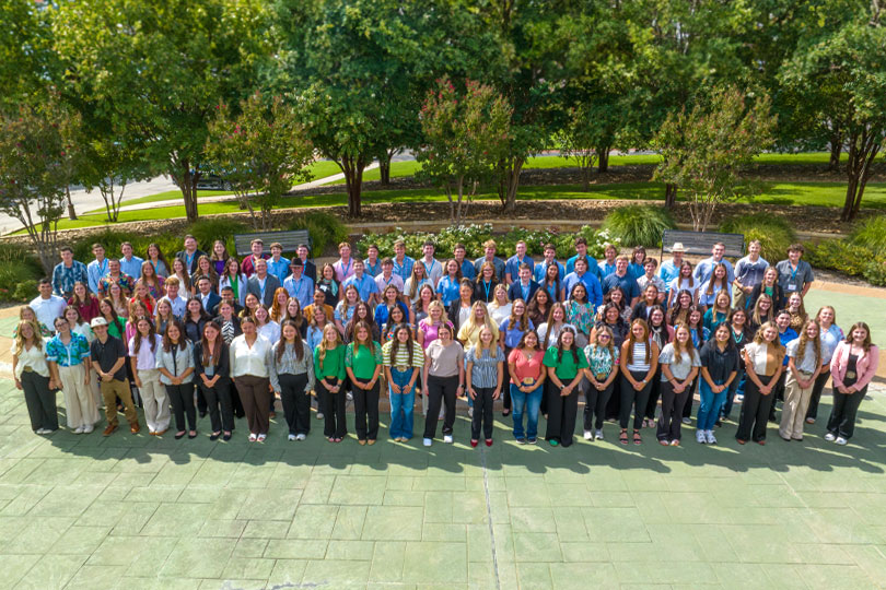 TFB’s Thrive event empowers next generation of ag leaders Texas Farm Bureau’s Thrive event helps motivate and equip high school seniors to be future agricultural leaders through hands-on activities and networking.