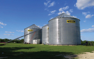 Limited storage capacity in Texas for large crop harvest Texas farmers saw low prices and limited storage for this year’s grain harvest.