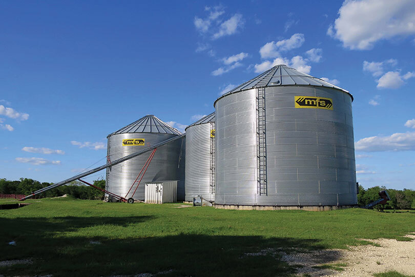 Limited storage capacity in Texas for large crop harvest Texas farmers saw low prices and limited storage for this year’s grain harvest.
