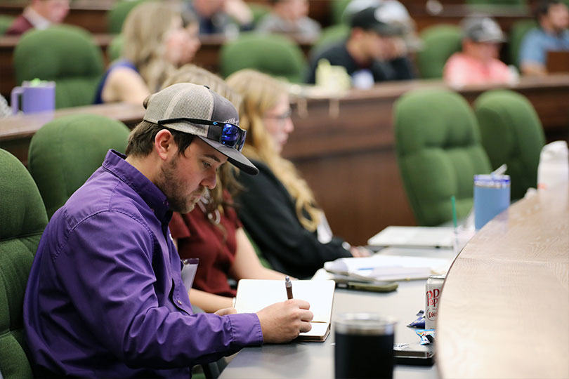 Young farmers, ranchers network and learn at spring conference Farm finances, succession planning and farm policy were among the topics discussed during the Young Farmer & Rancher Spring Conference.